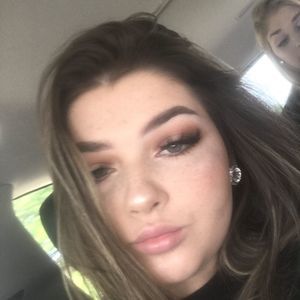 Meet your Posher, Kelsie